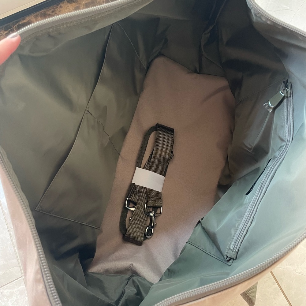 Lo & Sons Taupe Travel Tote with Olive Straps - Picture 5 of 11